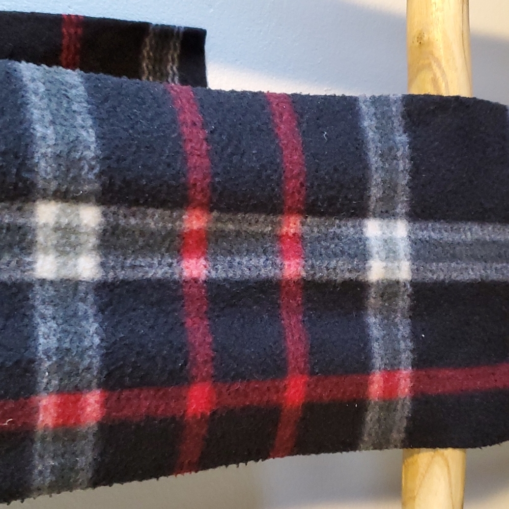 Pattern Scarf - Picture 2 of 2